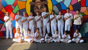 O Instituto abençoou os alunos da Osc Refúgio de Cambé-PR, doando 40 uniformes para alunos e dois para professores de capoeira.
